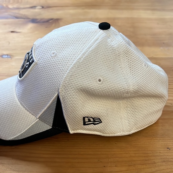 Raiders fitted hat - Picture 2 of 5